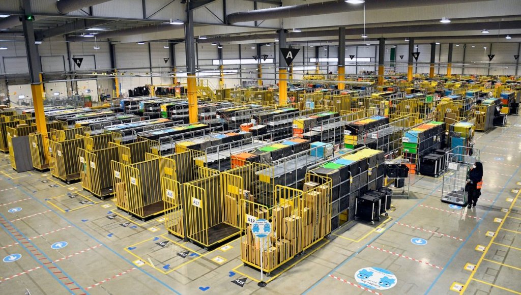 Entrepôt logistique Amazon - Illustration © Maxppp - Stéphane GUIOCHON