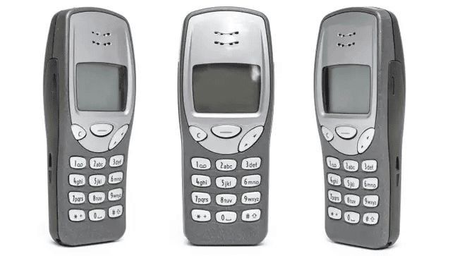 Ancienne version du téléphone Nokia 3210 qui a été presque aussi célèbre que le 3310