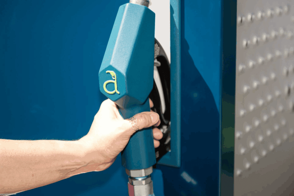 Aircela : transformer l’air en essence, une innovation qui intrigue - © Aircela